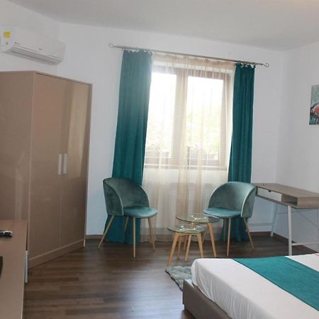 Studio Turquoise Victoria Букурещ Екстериор снимка